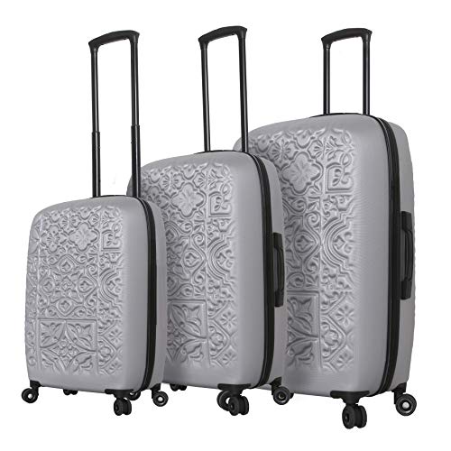 Mia Toro vs. Ricardo Beverly Hills Luggage
