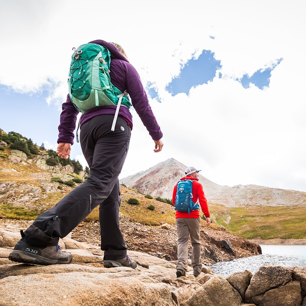 Osprey Packs Tempest 9 Women's Hiking Backpack, Lucent Green, Wxs/S, X-Small/Small - backpacks4less.com