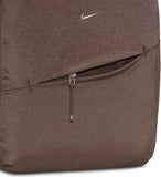 Nike Aura HF7007 24L Backpack, Mink Brown/Mink Brown/Matte Silver, Einheitsgröße, SPORTSWEAR