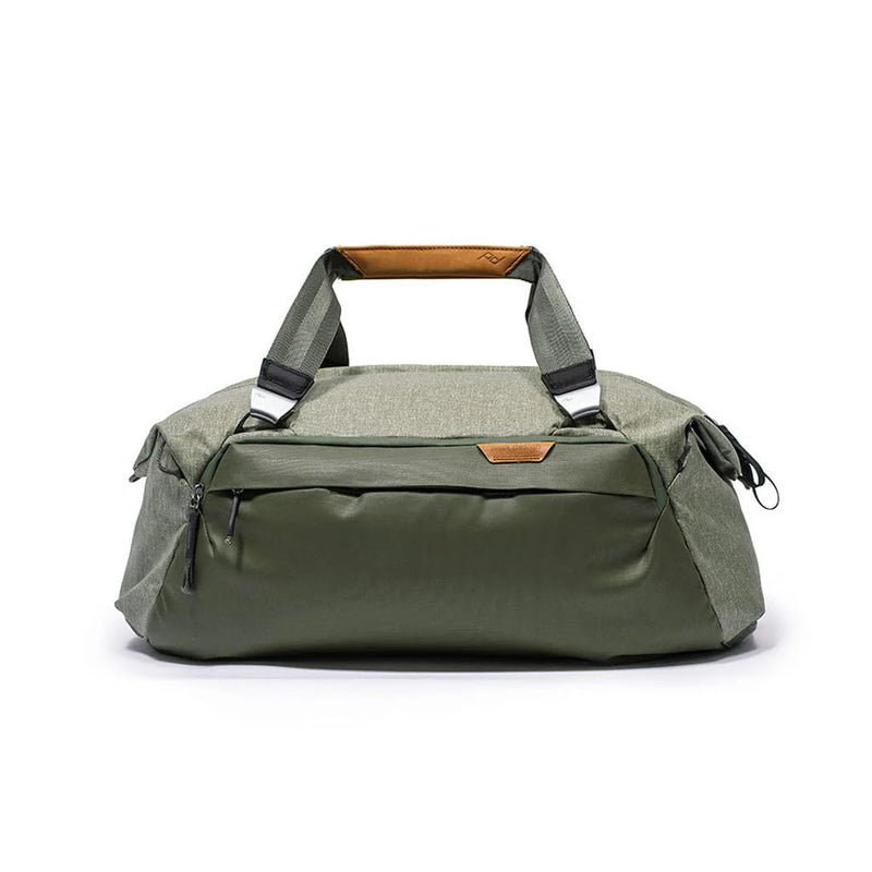 Peak Design Travel Duffel 35L, Sage, Extra-Wide Single Zip Access, Weatherproof Shell, 4 External Pockets, Fits Packing Cubes & Camera Cubes, Ideal for Weekend Trips, Versatile Duffel Bag for Travel