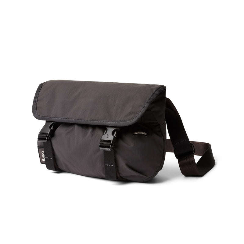 Bellroy Cinch Mini Messenger (6 liter lightweight, compact shoulder bag, water-resistant fabric, effortless organization) - Charcoal