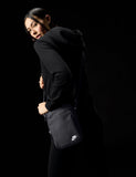 Nike Unisex Heritage Crossbody Bag (4L), Black/Black/White, MISC