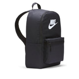 Nike Unisex Heritage Backpack (25L), Black/Black/White, MISC
