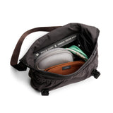 Bellroy Cinch Messenger (12 liter lightweight shoulder bag, water-resistant fabric, effortless organization) - Charcoal