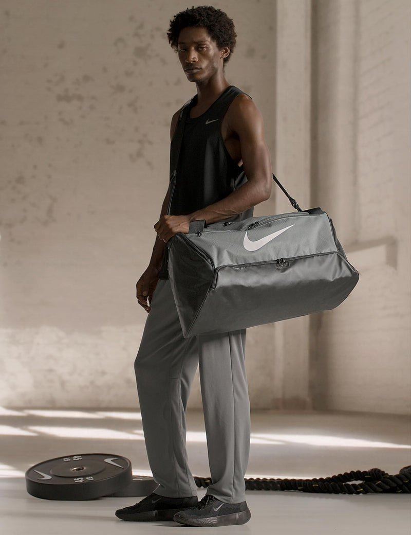 Nike Unisex Brasilia 9.5 Training Duffel Bag (Medium, 60L), Iron Grey/Black/White, MISC