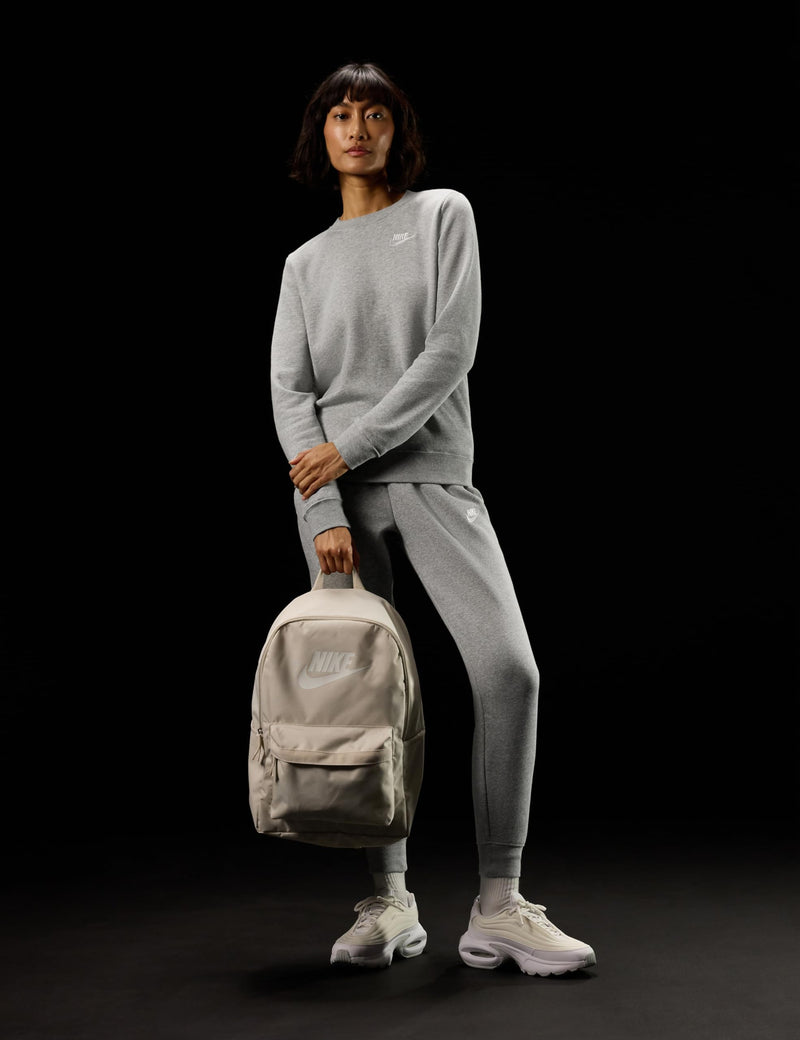 Nike Unisex Heritage Backpack (25L), Light Orewood Brown/Summit White, MISC