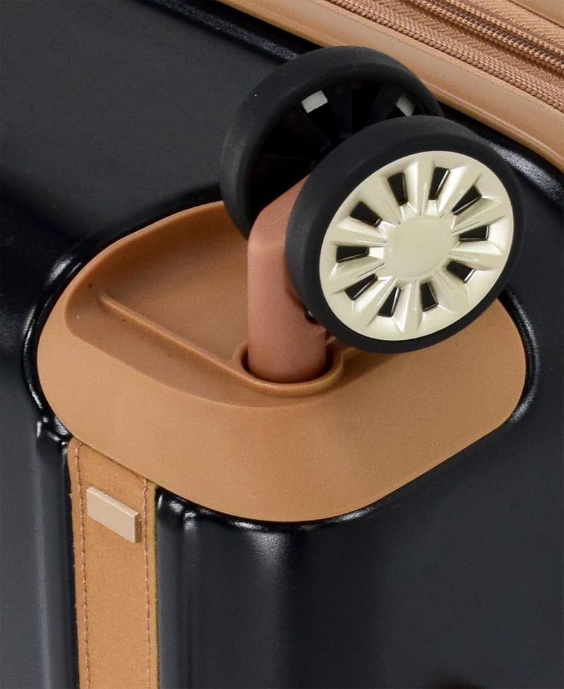 London Fog Regent Black 25" Expandable Spinner