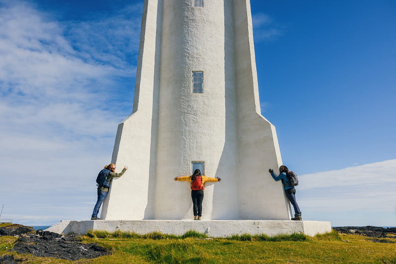 Gregory Miko 15L Unisex Day Hiking Backpack, Ventilated Backpanel, Built-In Hydration Attachment for Water Bladder (Reservoir Not Included), One Size Fits All, Optic Black