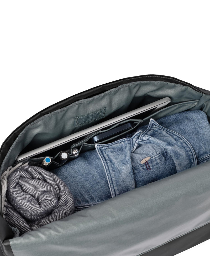 Timbuk2 Stark Messenger Bag, Jet Black