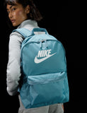Nike Unisex Heritage Backpack (25L), Smokey Blue/Smokey Blue/Summit White, MISC