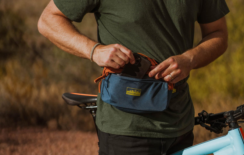 Eddie Bauer 3L Field Pack with Adjustable Waistband, Dusted Indigo/Sienna