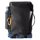 eagle creek Explore Sling Pack - Compact Crossbody Sling Bag With Cushioned Back Panel, Reinforced Side Grab Handle & Stretchy Mesh Side Pockets - Travel Accessories - Black