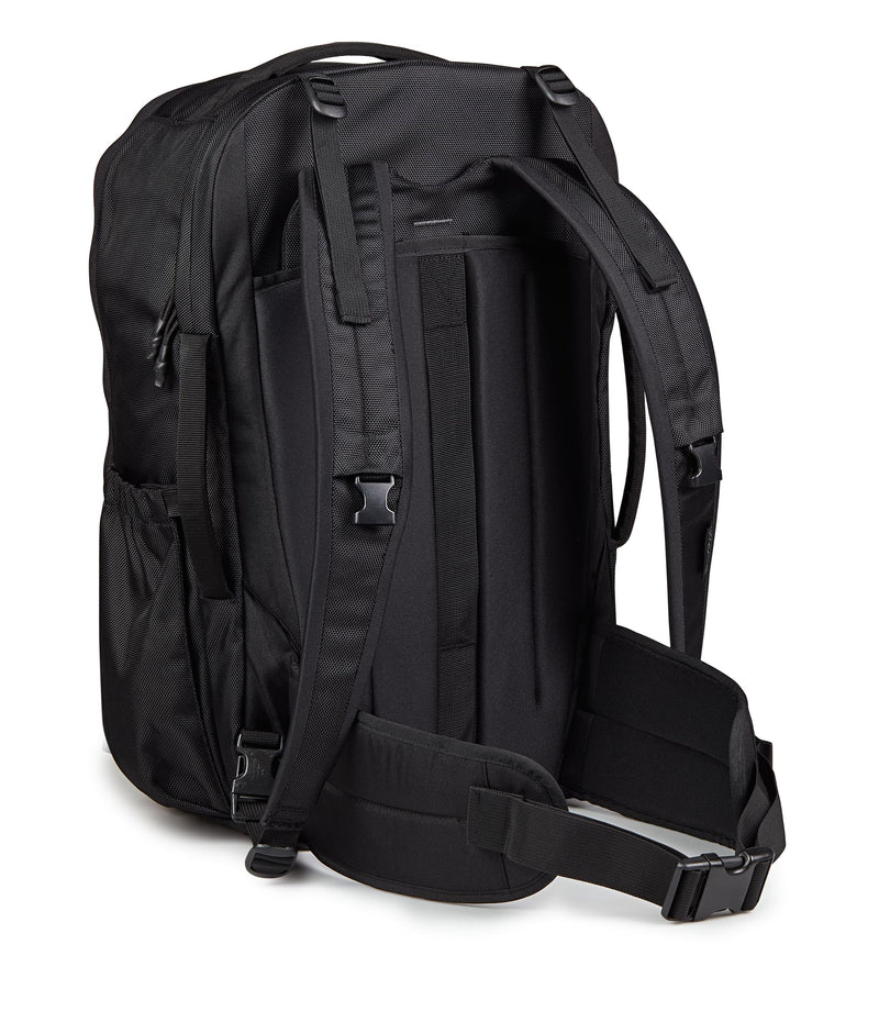 JanSport Venture Pack – Travel Pack With Large Main Compartment with Compression Straps, Dual Water Bottle Pockets, Padded Hip Belt & Luggage Trolley Pass-Through, Black