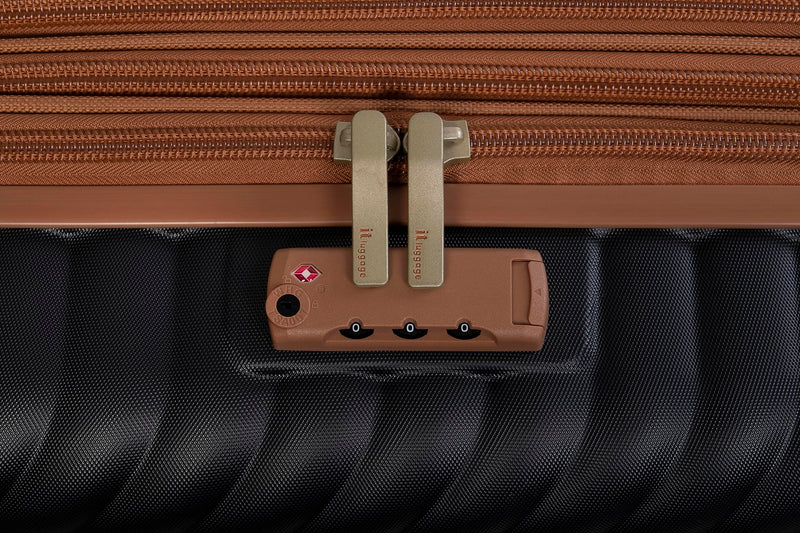 it luggage Sandringham 32" Hardside Checked 8 Wheel Expandable Spinner