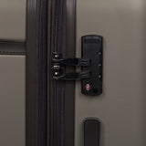 it luggage Quaint 27" Hardside Checked 8 Wheel Expandable Spinner