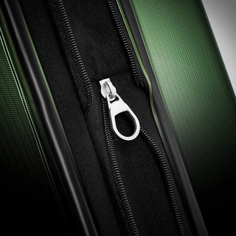 Samsonite Winfield 3 DLX Hardside Expandable Luggage with Spinners, Ombre Green, 2-Piece Set (20/25)