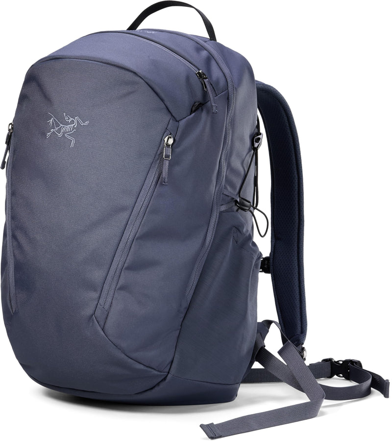 Arc'teryx Mantis 26 Backpack Unisex | Highly Versatile 26L Daypack | Dark Stratus, One Size