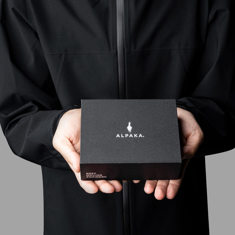 ALPAKA Hub Zip Pocket Black Axoflux 300D - Zipper Wallet - Key Pouch for Car Keys - 30 Cards Max - Two Accordion Storage Sections - Magnetic Closure SD Card Case - HUB Accessories Compatible