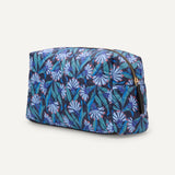 Amazon Essentials Women's Quilted Travel Makeup Bag, Blue Floral, One Size