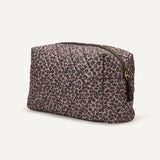 Amazon Essentials Women's Quilted Travel Makeup Bag, Leopard, One Size