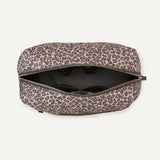 Amazon Essentials Women's Quilted Travel Makeup Bag, Leopard, One Size