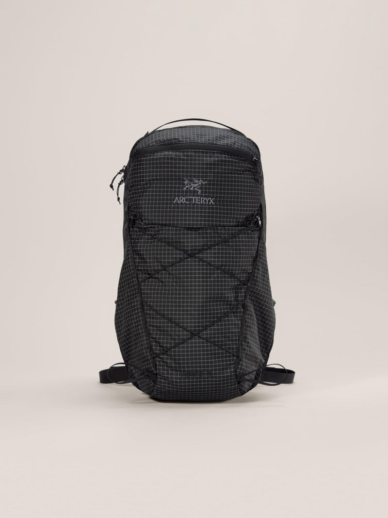 Arc'teryx Aerios 18 Backpack Unisex | Ultralight 18L Daypack with a Customizable Fit | Black, Regular