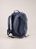 Arc'teryx Mantis 26 Backpack Unisex | Highly Versatile 26L Daypack | Dark Stratus, One Size