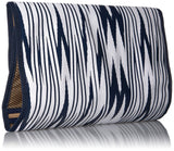 Buxton Chevron Travel Hanging Kit