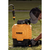 Dewalt 190681 20V MAX 4 gal. Lithium - ion Cordless Backpack Sprayer Kit (2 Ah)