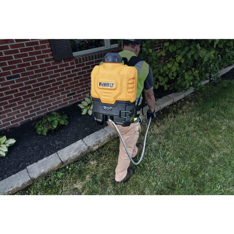 DEWALT 20V* Lithium - ion Battery Powered Backpack (Tool Only), 4 Gallons