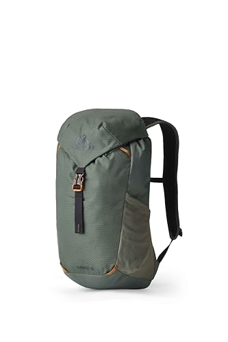 Gregory Nano 16L Unisex Day Hiking/Commuter/Active Travel Backpack, Breathable Backpanel, Hydration Port, One Size Fits All, Terrain Green