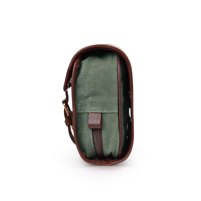 LEATHER VILLAGE Hanging Leather Toiletry Bag for Men – Handcrafted Vintage Premium Travel Dopp Kit with Waterproof Lining, Shaving Organizer and Shower Bathroom Essentials Case - Cherry
