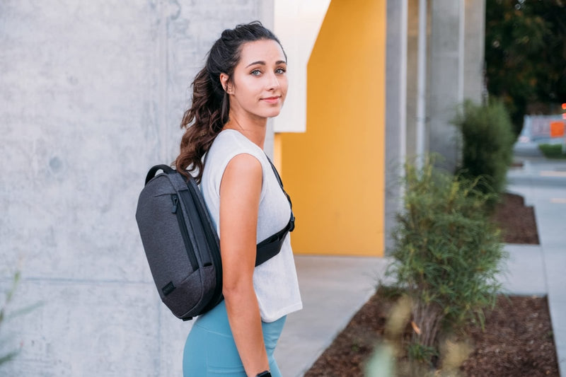 NOMATIC Navigator Sling Lite 6l - Side Backpack for Men and Women, Sling Travel Bag, Crossbody Sling Backpack