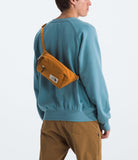 The North Face Berkeley Lumbar Bag | Water - Repellent Fanny Pack for Men & Women, External Pocket & Adjustable Strap, Timber Tan/TNF Black, One Size