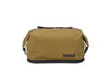 Thule Aion Toiletry Bag - Water - resistant bag for toiletries, makeup and shaving essentials - Removable liquids bag included - Easy to clean - Snap loop to easily hang - Waxed, PFC - free fabric