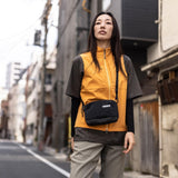 Thule Paramount Crossbody 2L - Crossbody for Women and Men - Travel Bag Carries Phone, Wallet, Keys and More