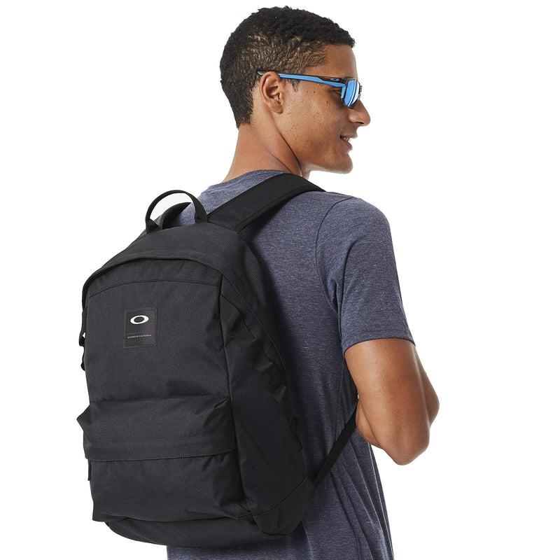 Oakley Men's Holbrook 20l Backpack - backpacks4less.com