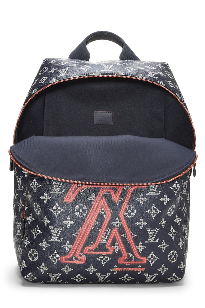 Louis Vuitton, Pre-Loved Navy Upside Down Monogram Canvas Discovery Ba –